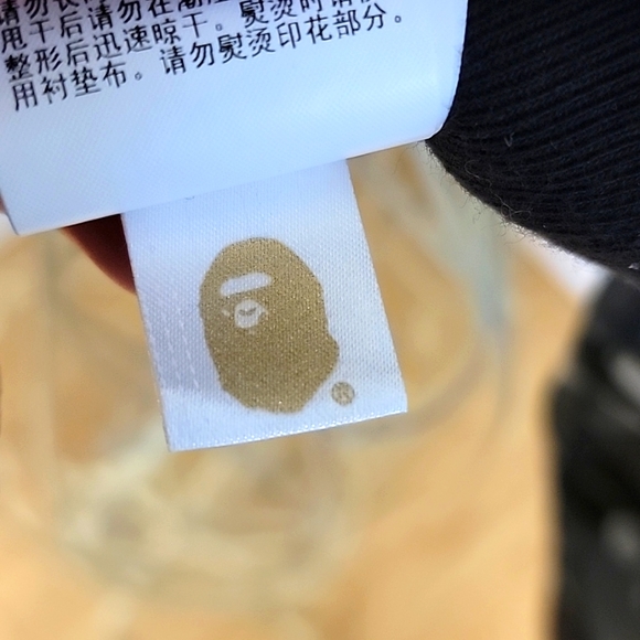 Authentic Bape x Undefeated - Picture 9 of 10